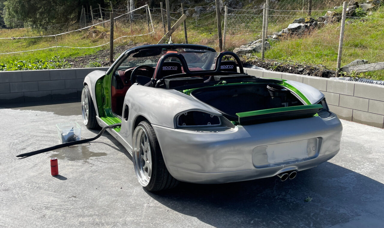 Porsche 986 Boxster paint job.