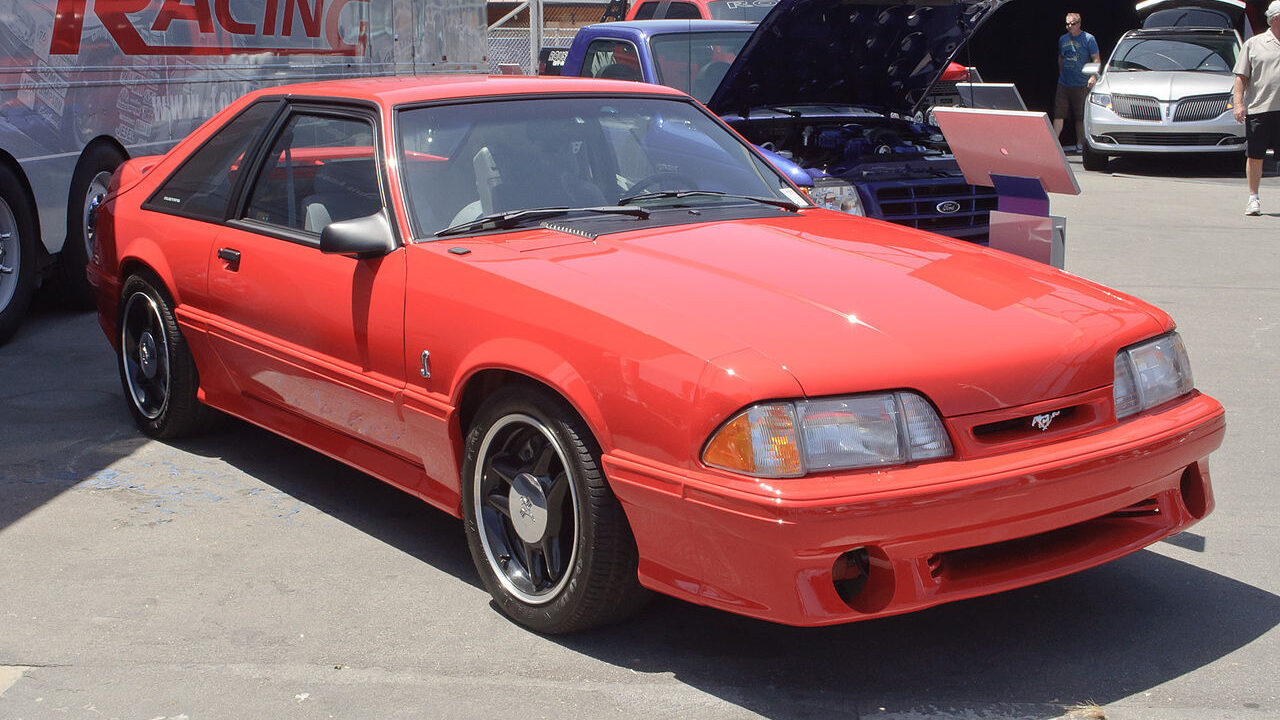 Red Ford Mustang SVT Cobra R