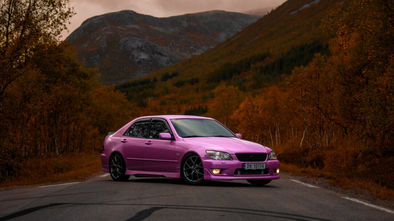 Pink drifting-inspired Lexus IS / Toyota Altezza.