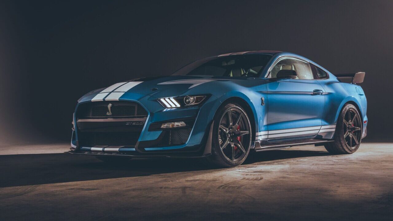 Blue Ford Mustang Shelby GT500