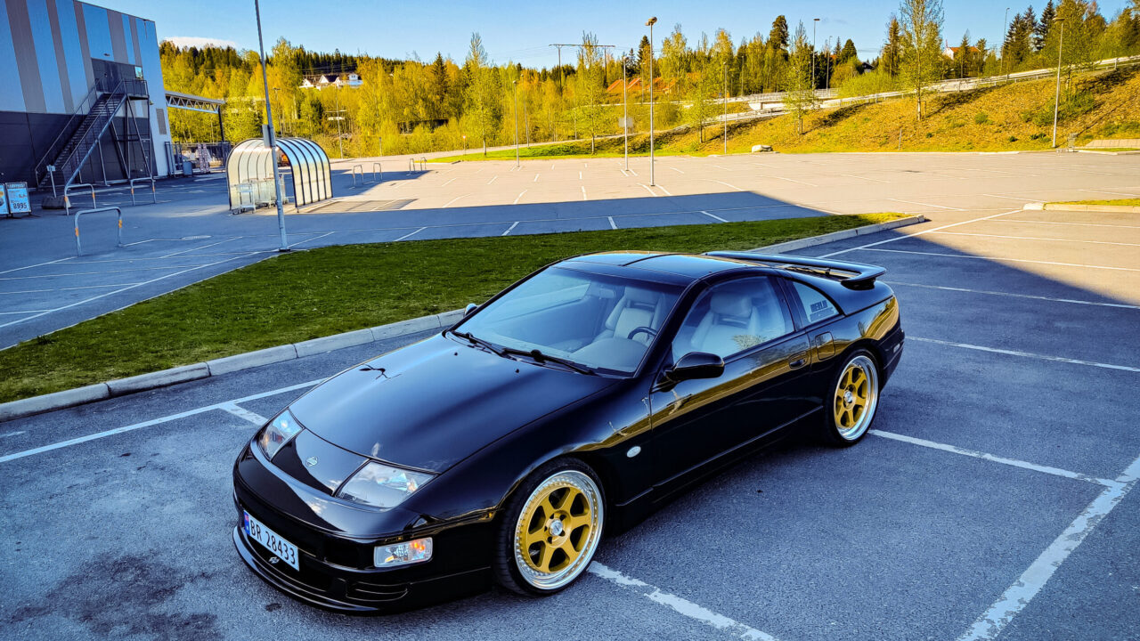 Modified Nissan 300ZX.