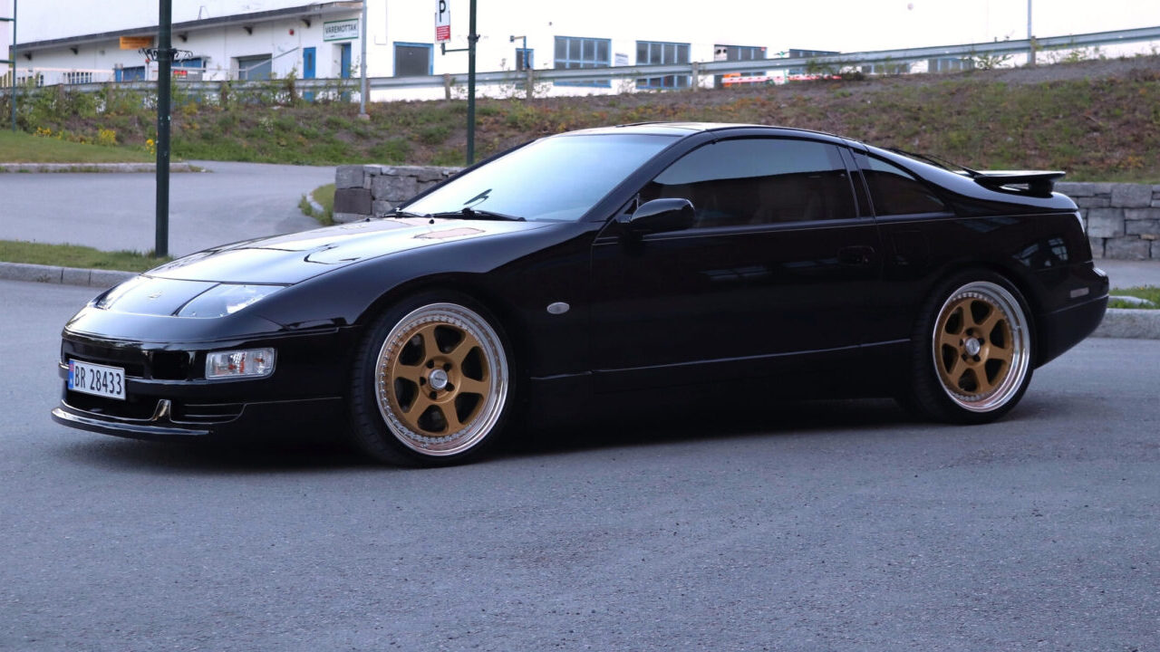 Modified Nissan 300ZX.